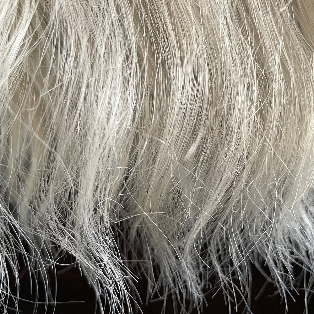 Chelsey Smith CSC Cloud Wig - Gray-Blonde Blend w roots - Picture 11 of 14